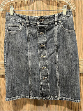 Talbots Denim Pencil Skirt Size 6 Like New
